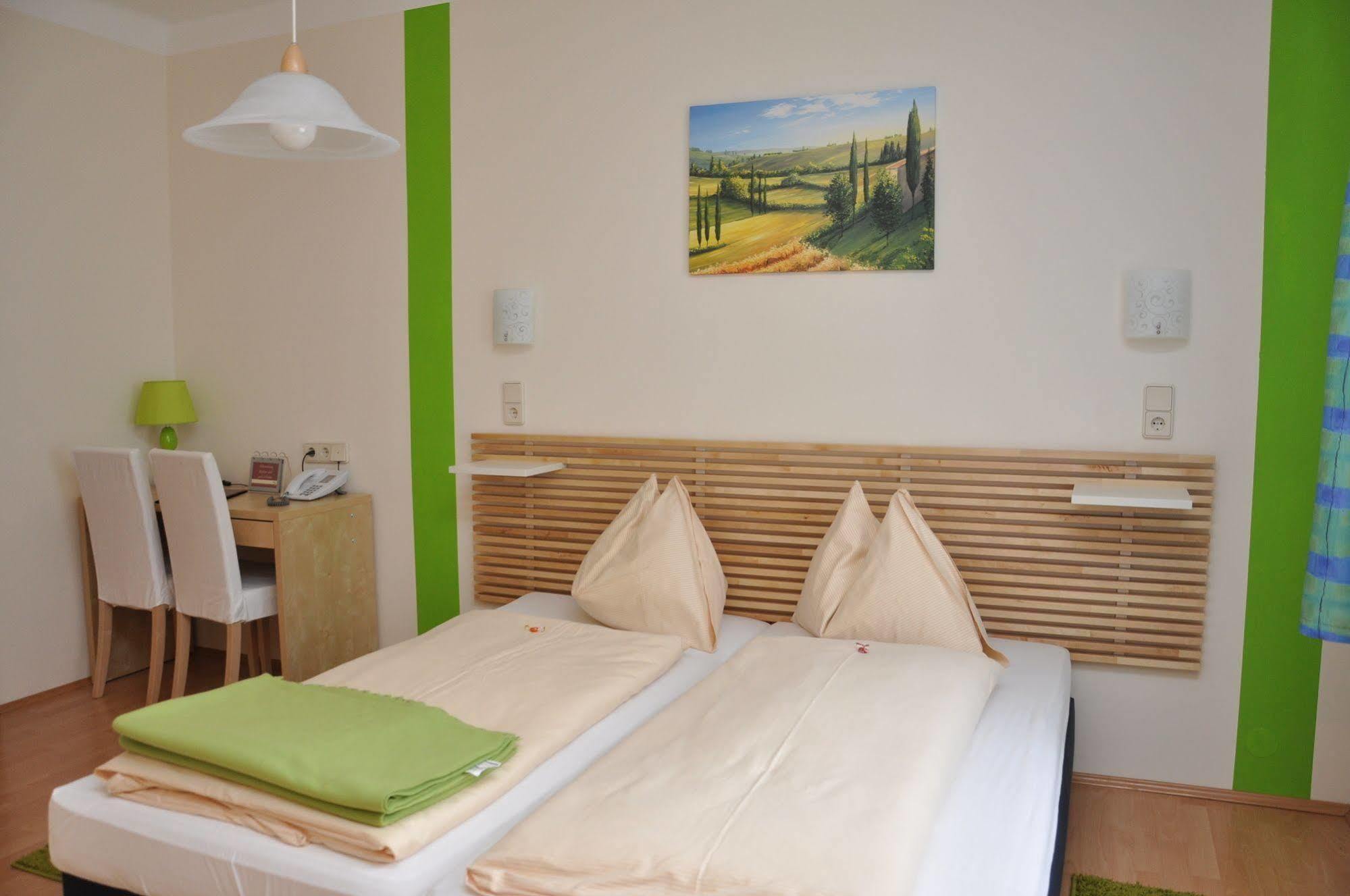 Hotel Zlami-holzer 3*